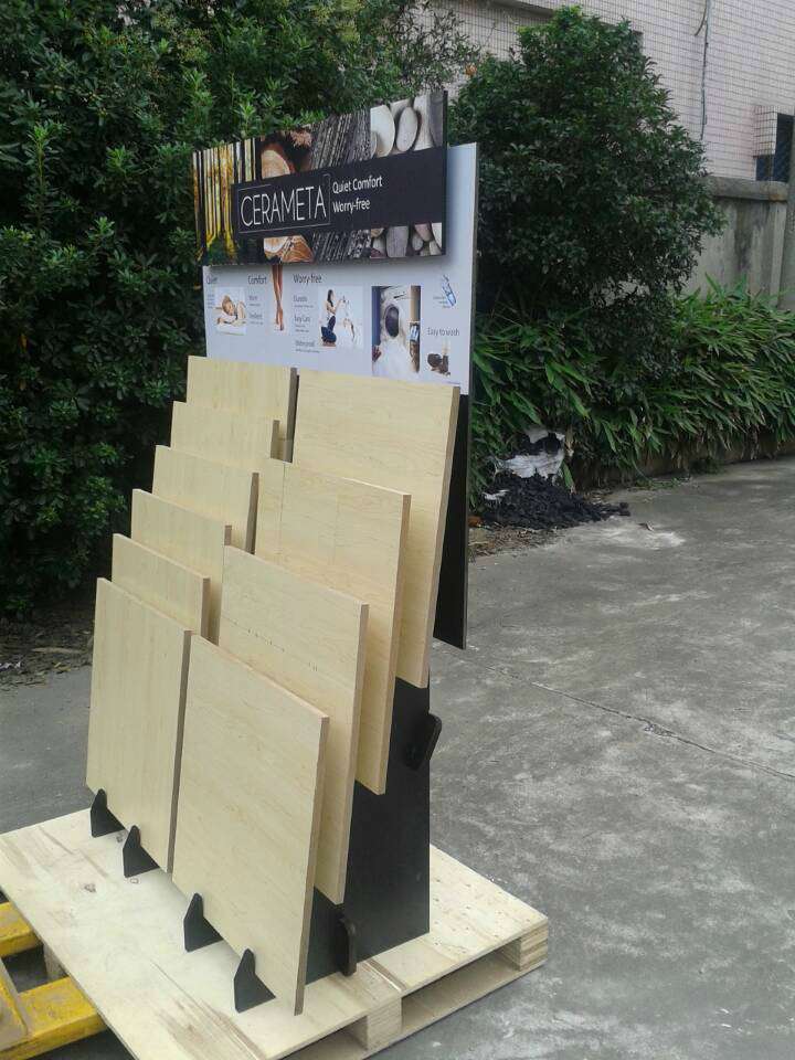 地板展架的使用方法及注意事项是什么？